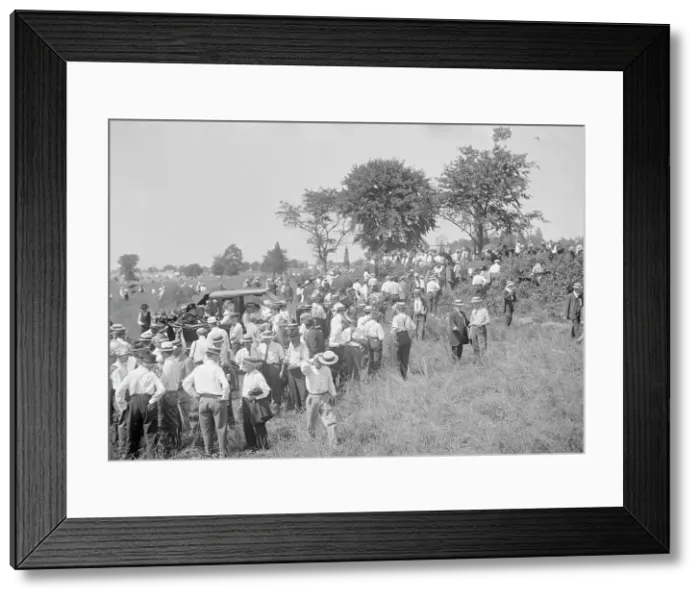 Framed Print : General Sickles's Carriage, Gettysburg, 1913. Creator: Bain News Service Framed Print : General Sickles's Carriage, Gettysburg, 1913. Creator: Bain News Service
