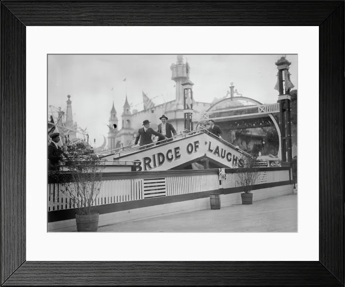 Framed Print : Luna Park, Coney Isl. between c1910 and c1915. Creator: Bain News Service Framed Print : Luna Park, Coney Isl. between c1910 and c1915. Creator: Bain News Service