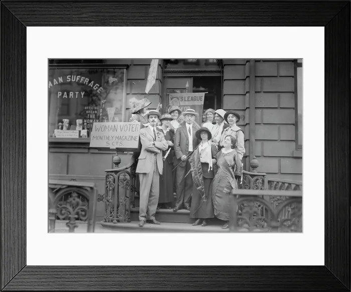 Framed Print : R.C. Beadle, A.H. Brown, and suffragettes, 1913. Creator: Bain News Service Framed Print : R.C. Beadle, A.H. Brown, and suffragettes, 1913. Creator: Bain News Service