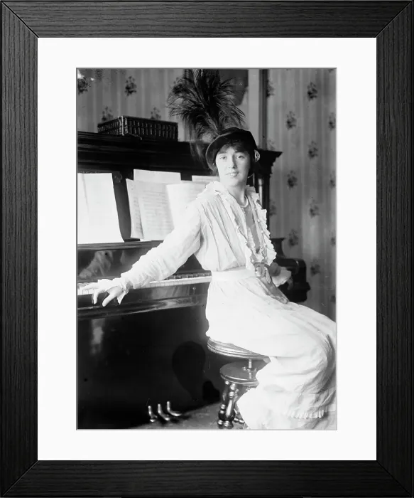 Framed Print : Evelyn Thaw, 1913. Creator: Bain News Service Framed Print : Evelyn Thaw, 1913. Creator: Bain News Service