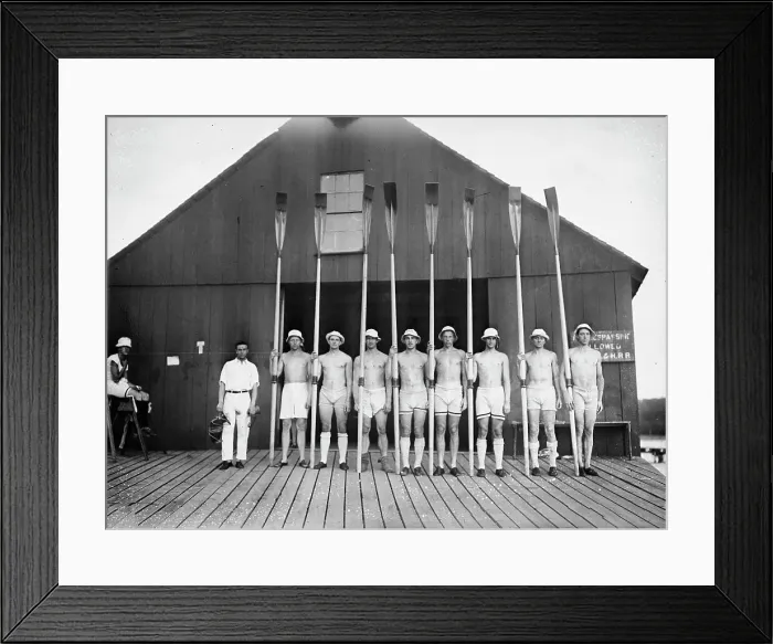 Framed Print : Harvard Varsity 8 (1913), 1913. Creator: Bain News Service Framed Print : Harvard Varsity 8 (1913), 1913. Creator: Bain News Service