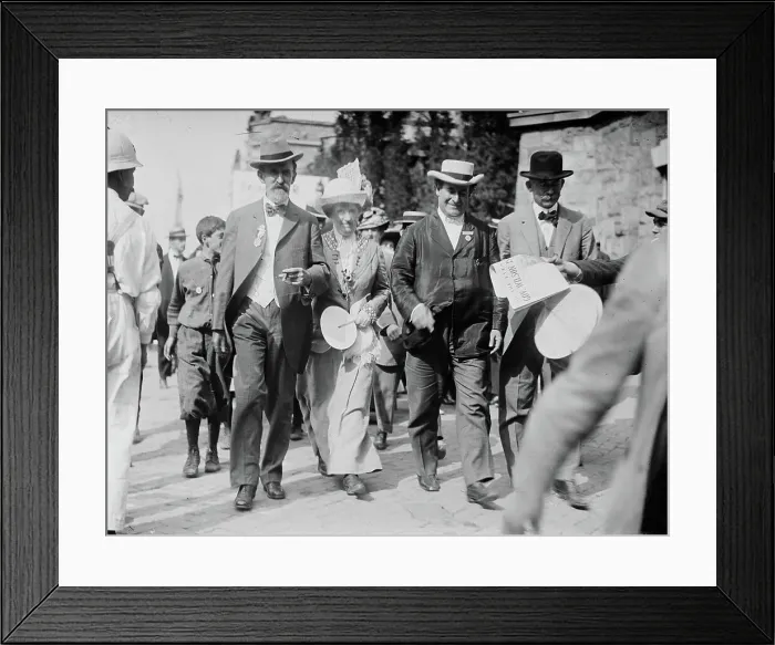 Framed Print : Kern, Mrs. Bryan, W.J. Bryan, and brother leaving hall, c1912. Creator: Bain News Service Framed Print : Kern, Mrs. Bryan, W.J. Bryan, and brother leaving hall, c1912. Creator: Bain News Service