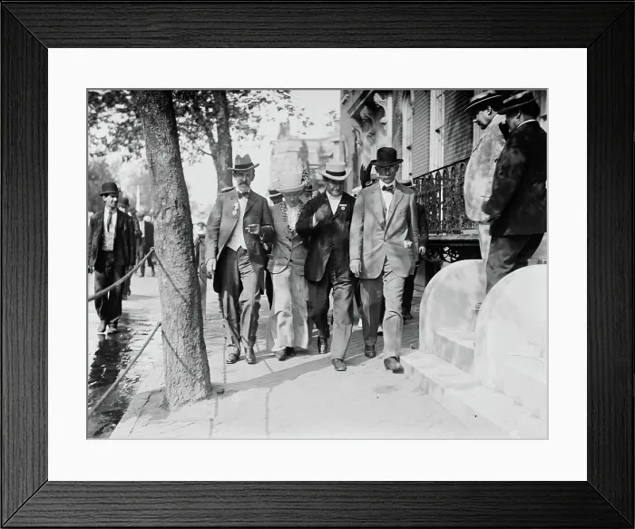 Framed Print : Kern (Ind), Mrs. Bryan, W.J. Bryan, and brother, c1912. Creator: Bain News Service Framed Print : Kern (Ind), Mrs. Bryan, W.J. Bryan, and brother, c1912. Creator: Bain News Service