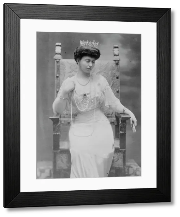 Framed Print : Queen of Greece, 1913. Creator: Bain News Service Framed Print : Queen of Greece, 1913. Creator: Bain News Service