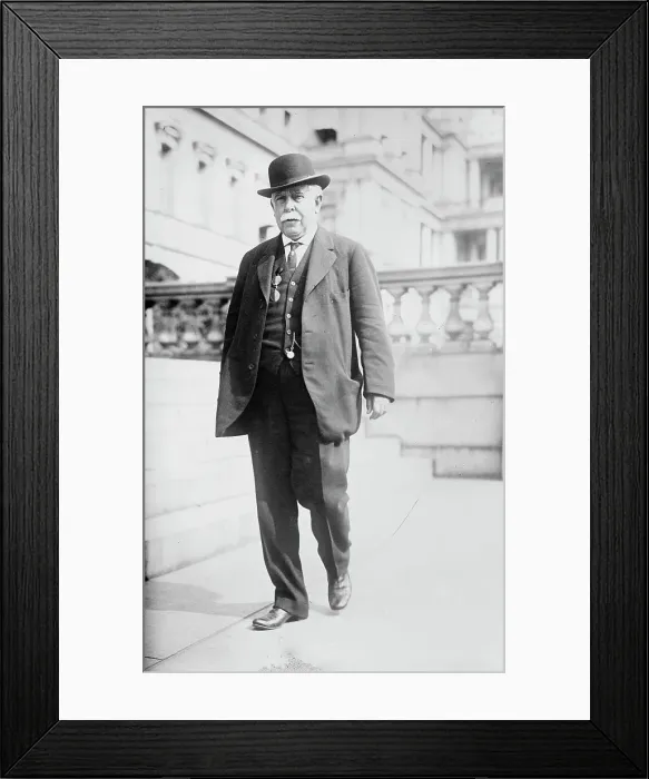 Framed Print : R. Del Valle, between c1910 and c1915. Creator: Bain News Service Framed Print : R. Del Valle, between c1910 and c1915. Creator: Bain News Service