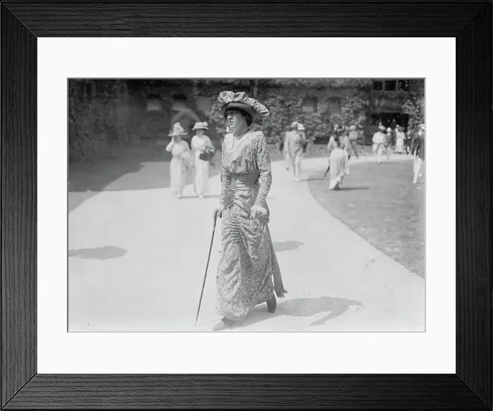 Framed Print : Mrs. Arthur S. Burden at Newport, 1913. Creator: Bain News Service Framed Print : Mrs. Arthur S. Burden at Newport, 1913. Creator: Bain News Service