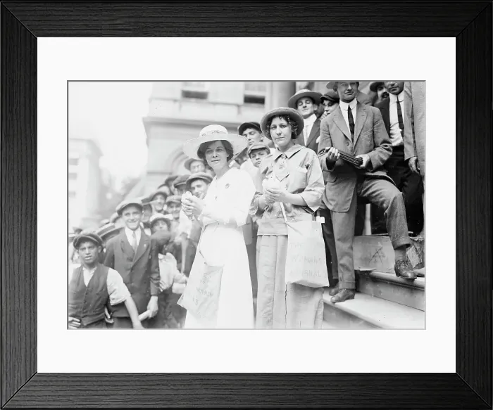 Framed Print : Sending pigeons?, between c1910 and c1915. Creator: Bain News Service Framed Print : Sending pigeons?, between c1910 and c1915. Creator: Bain News Service