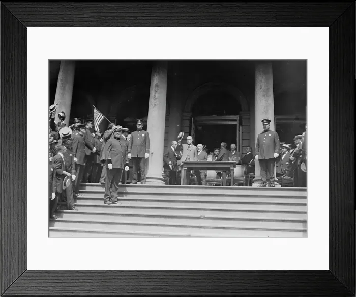 Framed Print : Gaynor notification, 1913. Creator: Bain News Service Framed Print : Gaynor notification, 1913. Creator: Bain News Service