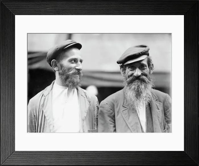 Framed Print : Orthodox Jews, between c1910 and c1915. Creator: Bain News Service Framed Print : Orthodox Jews, between c1910 and c1915. Creator: Bain News Service