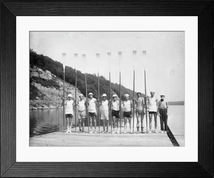 Framed Print : Columbia Varsity 8 (1913), 1913. Creator: Bain News Service Framed Print : Columbia Varsity 8 (1913), 1913. Creator: Bain News Service