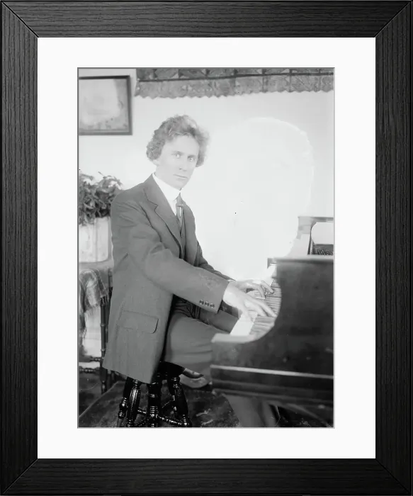 Framed Print : Percy Grainger, between c1910 and c1920. Creator: Bain News Service Framed Print : Percy Grainger, between c1910 and c1920. Creator: Bain News Service
