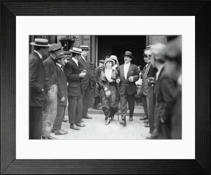 Framed Print : Berkman & Helen Harris, 1914. Creator: Bain News Service Framed Print : Berkman & Helen Harris, 1914. Creator: Bain News Service