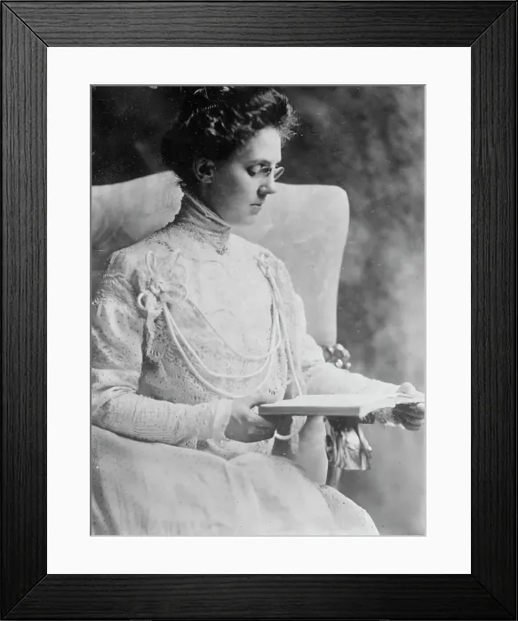 Framed Print : Beulah Kennard, between c1910 and c1915. Creator: Bain News Service