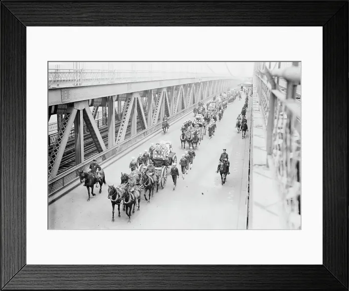 Framed Print : Funeral, Vera Cruz victims, crossing Manhattan Bridge, 1914. Creator: Bain News Service Framed Print : Funeral, Vera Cruz victims, crossing Manhattan Bridge, 1914. Creator: Bain News Service