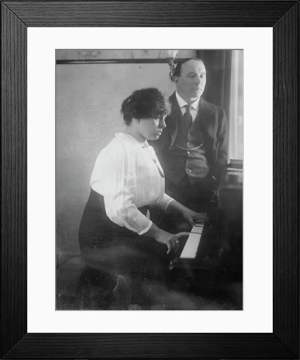 Framed Print : Maria Gay & Zenatello, between c1910 and c1915. Creator: Bain News Service Framed Print : Maria Gay & Zenatello, between c1910 and c1915. Creator: Bain News Service