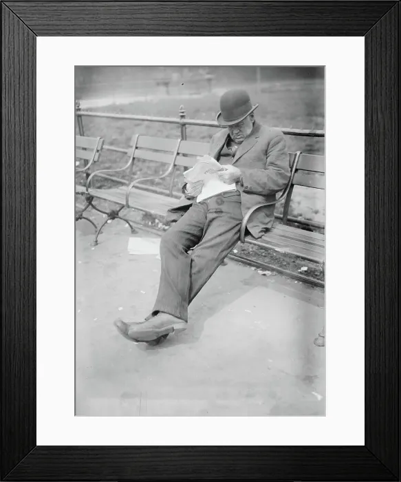 Framed Print : In Union Sq. between c1910 and c1915. Creator: Bain News Service Framed Print : In Union Sq. between c1910 and c1915. Creator: Bain News Service