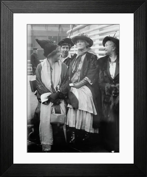Framed Print : Mrs. B. Forbes Robertson, 1915. Creator: Bain News Service Framed Print : Mrs. B. Forbes Robertson, 1915. Creator: Bain News Service