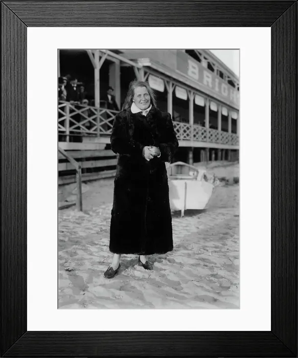 Framed Print : Mary Williamson, between c1910 and c1915. Creator: Bain News Service Framed Print : Mary Williamson, between c1910 and c1915. Creator: Bain News Service