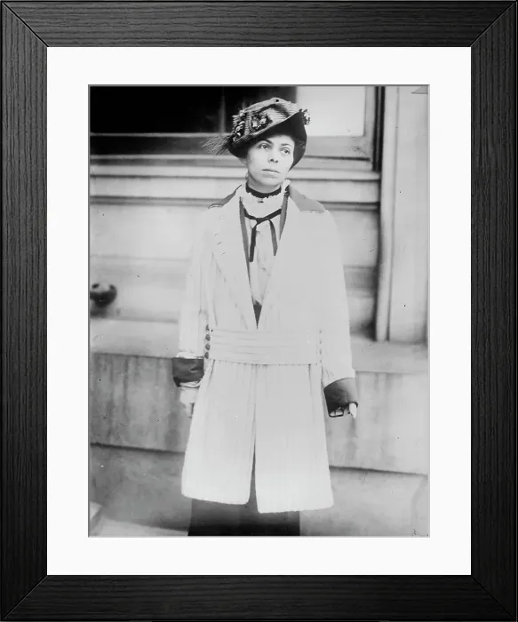 Framed Print : Mrs. Eliz. Holman, 1914. Creator: Bain News Service Framed Print : Mrs. Eliz. Holman, 1914. Creator: Bain News Service