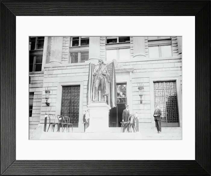 Framed Print : Jefferson Statue, Columbia, 1914. Creator: Bain News Service Framed Print : Jefferson Statue, Columbia, 1914. Creator: Bain News Service