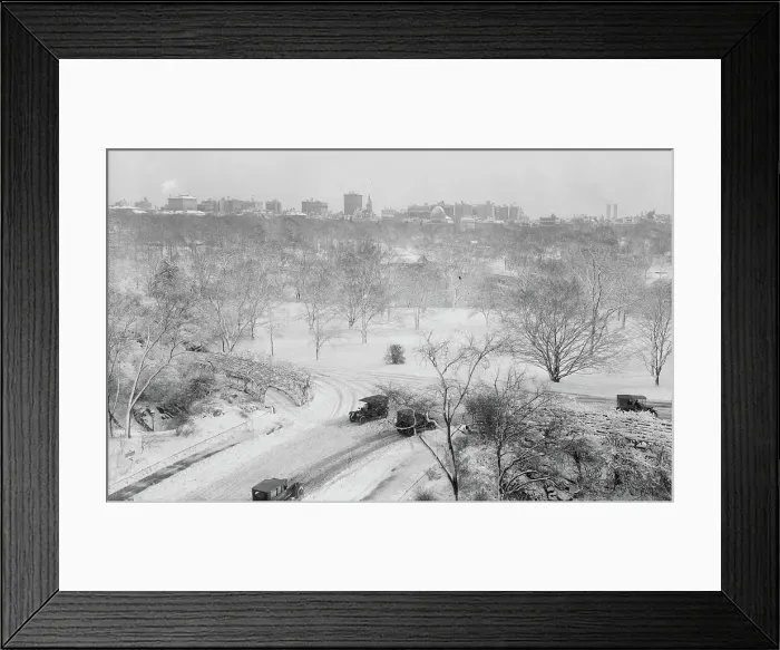 Framed Print : Central Park, between c1910 and c1915. Creator: Bain News Service Framed Print : Central Park, between c1910 and c1915. Creator: Bain News Service