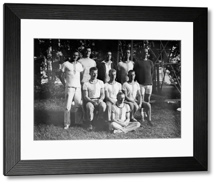 Framed Print : Yale 2d Varsity 8, between c1910 and c1915. Creator: Bain News Service Framed Print : Yale 2d Varsity 8, between c1910 and c1915. Creator: Bain News Service