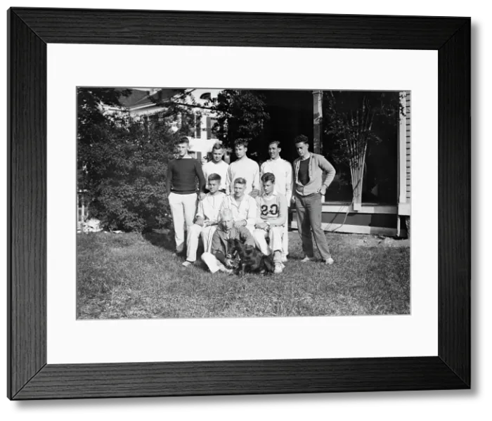 Framed Print : Yale Fresh. 8 and Harvard Goat, between c1910 and c1915. Creator: Bain News Service Framed Print : Yale Fresh. 8 and Harvard Goat, between c1910 and c1915. Creator: Bain News Service