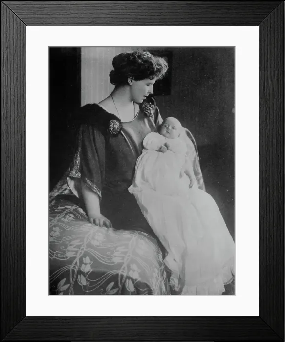 Framed Print : Queen of Rumania, between c1910 and c1915. Creator: Bain News Service Framed Print : Queen of Rumania, between c1910 and c1915. Creator: Bain News Service