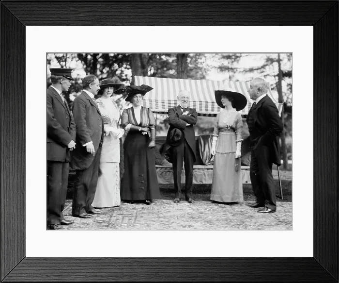 Framed Print : Mrs. B. Cochran [i.e. Cockran], Mrs. Oscar Straus, Oscar Straus, Mrs. T. Roosevelt Jr... 1912. Creator: Bain News Service
