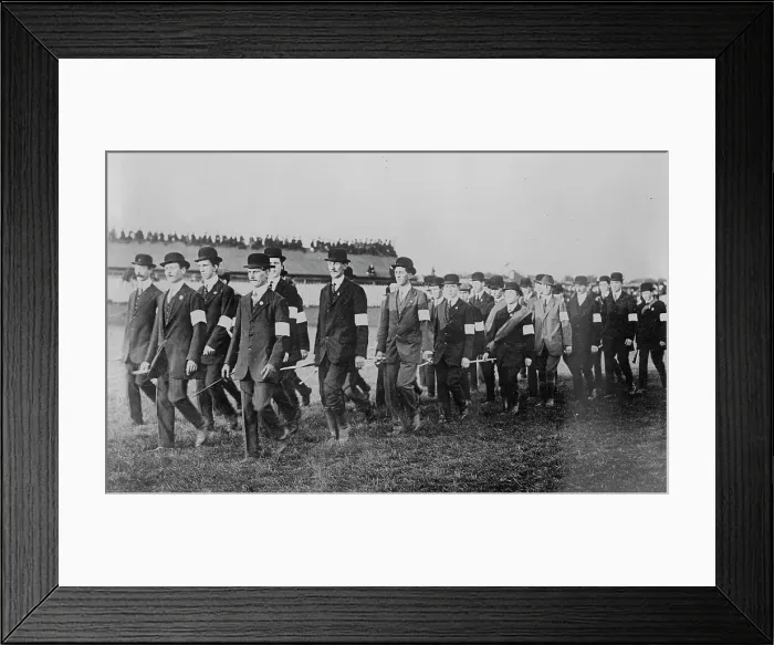 Framed Print : Ulster Volunteers, between c1910 and c1915. Creator: Bain News Service Framed Print : Ulster Volunteers, between c1910 and c1915. Creator: Bain News Service