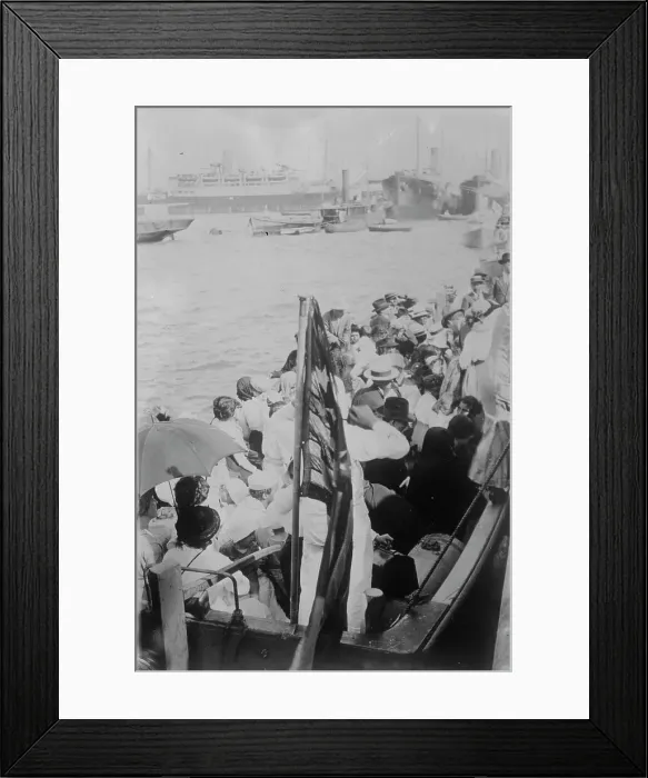 Framed Print : Vera Cruz -- Refugees taken to Mexico, 1914. Creator: Bain News Service Framed Print : Vera Cruz -- Refugees taken to Mexico, 1914. Creator: Bain News Service