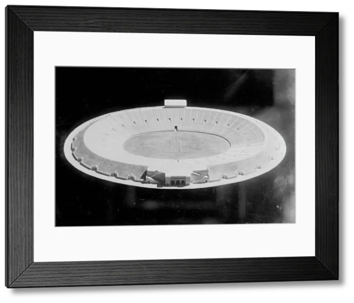 Framed Print : Yale Bowl -- Athletic field, between c1910 and c1915. Creator: Bain News Service Framed Print : Yale Bowl -- Athletic field, between c1910 and c1915. Creator: Bain News Service
