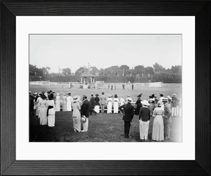 Framed Print : Long Branch Horse Show, 1913. Creator: Bain News Service Framed Print : Long Branch Horse Show, 1913. Creator: Bain News Service