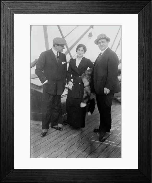 Framed Print : Antonio Scotti, Lucrezia Bori, Pasquale Amato, 1912. Creator: Bain News Service