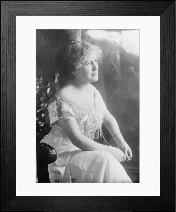 Framed Print : Mrs. Helen Gardner, between c1910 and c1915. Creator: Bain News Service Framed Print : Mrs. Helen Gardner, between c1910 and c1915. Creator: Bain News Service