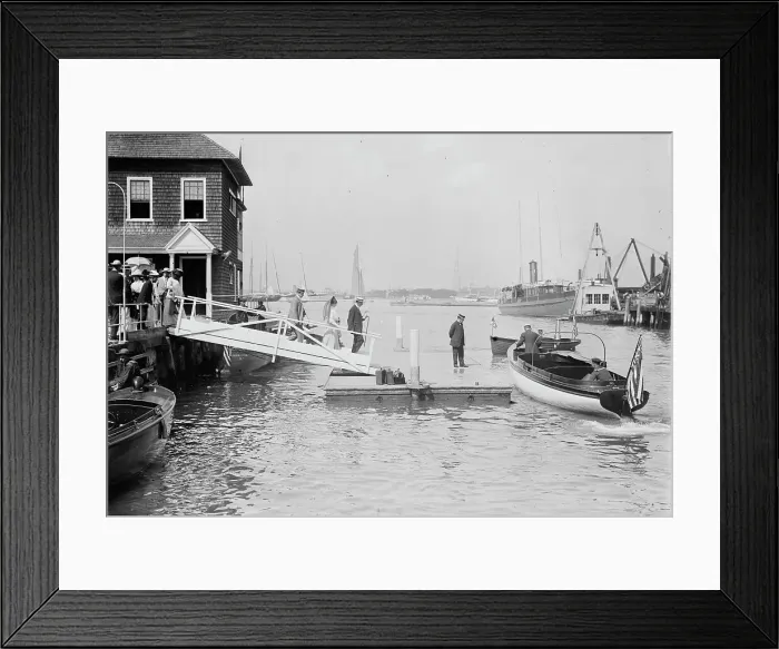 Framed Print : N.Y. Yacht Club Landing - Newport, between c1910 and c1915. Creator: Bain News Service Framed Print : N.Y. Yacht Club Landing - Newport, between c1910 and c1915. Creator: Bain News Service