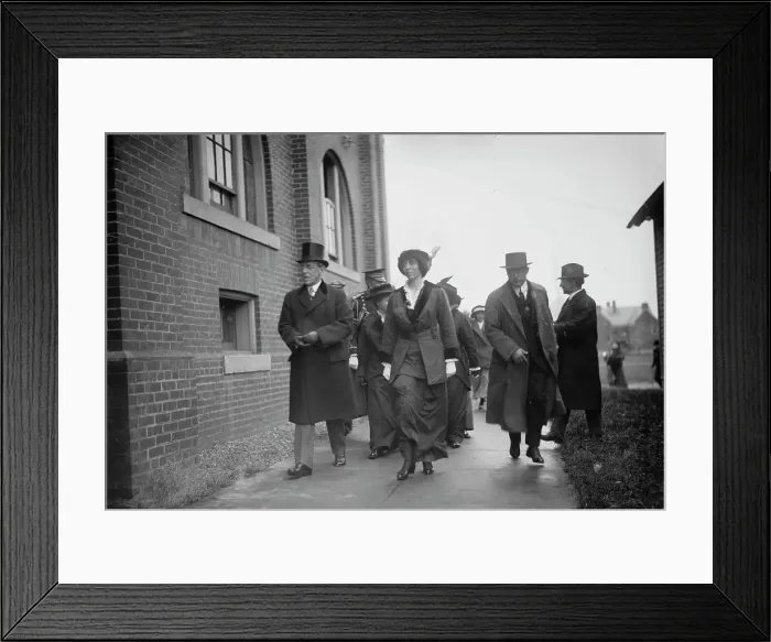 Framed Print : Pres. Wilson & Eleanor return from White Sulphur, 4 / 20 / 14, 1914. Creator: Bain News Service Framed Print : Pres. Wilson & Eleanor return from White Sulphur, 4 / 20 / 14, 1914. Creator: Bain News Service