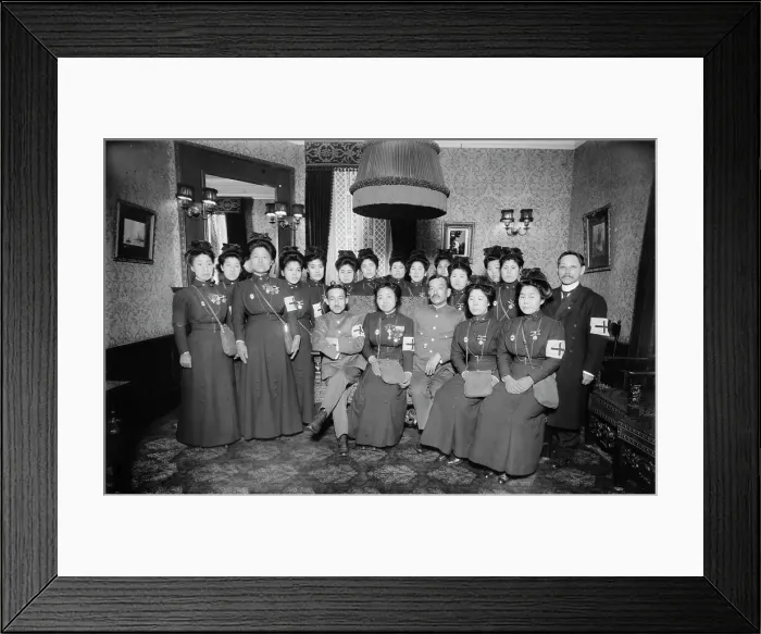 Framed Print : Red Cross nurses & doctors from Japan going to Europe, 1915. Creator: Bain News Service Framed Print : Red Cross nurses & doctors from Japan going to Europe, 1915. Creator: Bain News Service