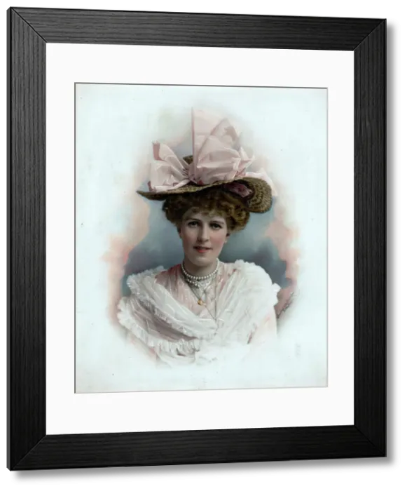 Framed Print : Portrait of a lady, early 20th century. Creator: Lambert Weston & Son Framed Print : Portrait of a lady, early 20th century. Creator: Lambert Weston & Son