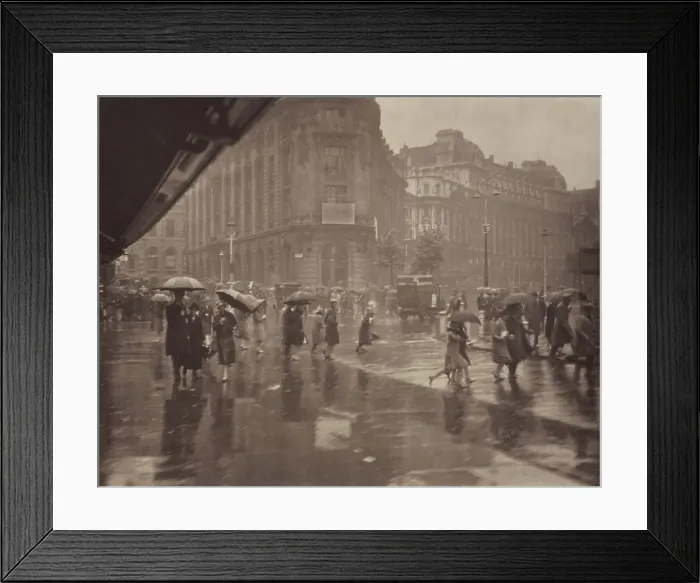 Framed Print : One of London's wet days, 1920s. Creator: Harry Moult Framed Print : One of London's wet days, 1920s. Creator: Harry Moult