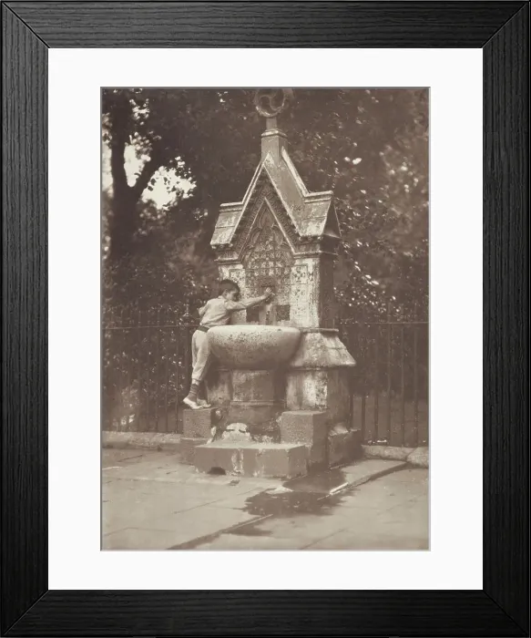 Framed Print : The fountain, Lincoln's Inn. From the album: Photograph album - London, 1920s. Creator: Harry Moult Framed Print : The fountain, Lincoln's Inn. From the album: Photograph album - London, 1920s. Creator: Harry Moult