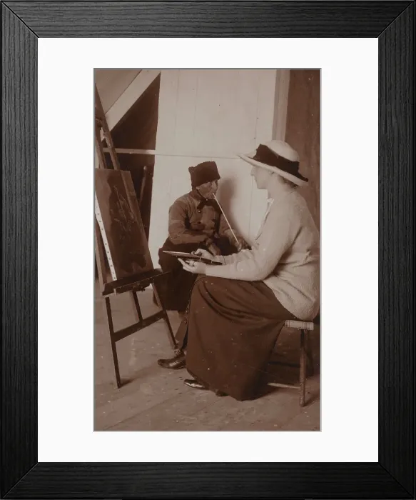 Framed Print : Maud Sherwood painting a dutchman with a clay pipe, 1913. Creator: Unknown Framed Print : Maud Sherwood painting a dutchman with a clay pipe, 1913. Creator: Unknown