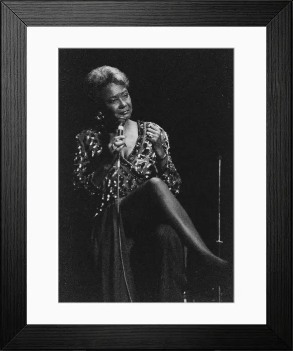 Framed Print : Nancy Wilson, London, 1990. Creator: Brian Foskett Framed Print : Nancy Wilson, London, 1990. Creator: Brian Foskett