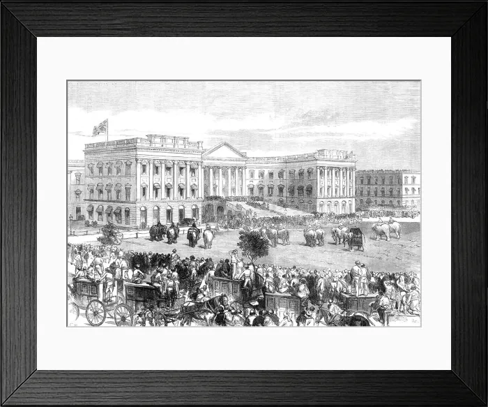Framed Print : Waiting for the arrival of the Duke of Edinburgh at Government House, Calcutta, 1870. Creator: C. R Framed Print : Waiting for the arrival of the Duke of Edinburgh at Government House, Calcutta, 1870. Creator: C. R