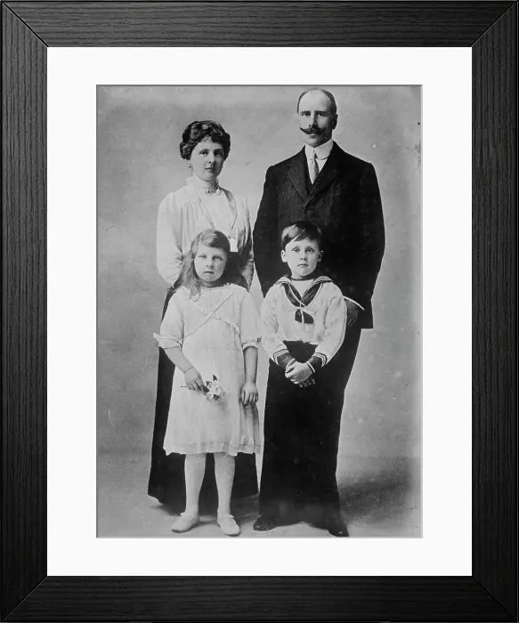 Framed Print : Earl of Athlone and family, between c1910 and c1915. Creator: Bain News Service