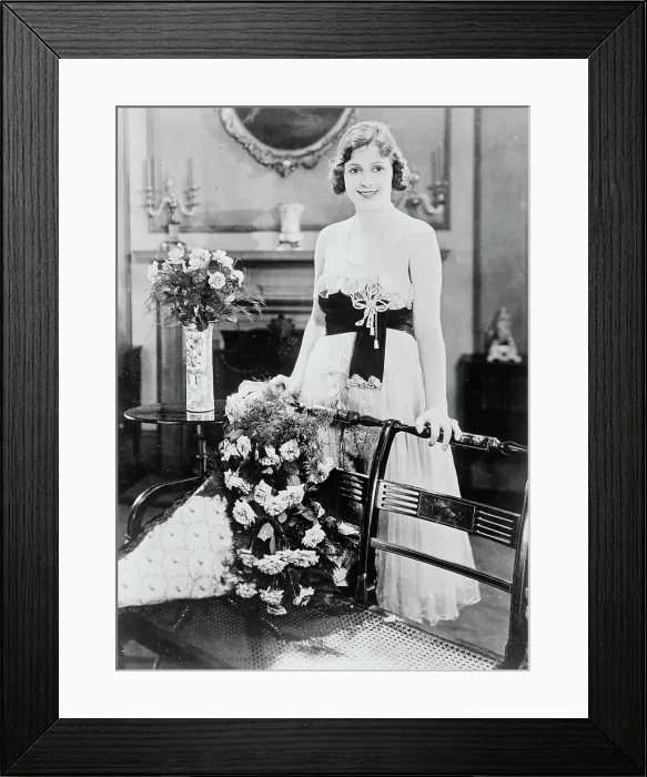 Framed Print : Norma Talmadge, between c1915 and c1920. Creator: Bain News Service Framed Print : Norma Talmadge, between c1915 and c1920. Creator: Bain News Service