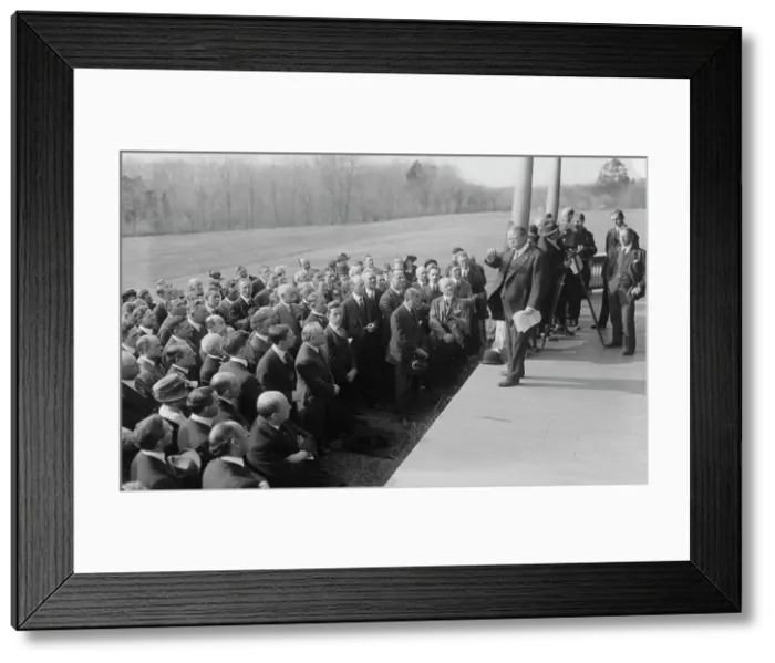 Framed Print : Roosevelt, 1918. Creator: Bain News Service Framed Print : Roosevelt, 1918. Creator: Bain News Service