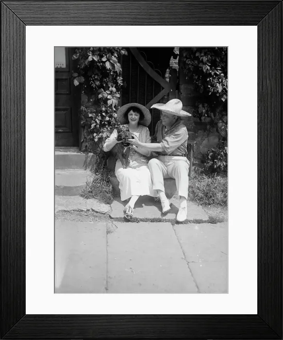 Framed Print : Wright & Dietrich, between c1915 and c1920. Creator: Bain News Service Framed Print : Wright & Dietrich, between c1915 and c1920. Creator: Bain News Service