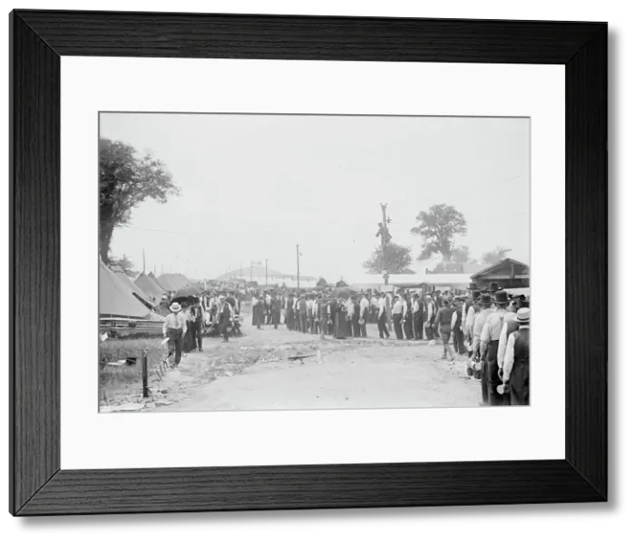 Framed Print : Dinner Hour - Gettysburg, 1913. Creator: Bain News Service Framed Print : Dinner Hour - Gettysburg, 1913. Creator: Bain News Service