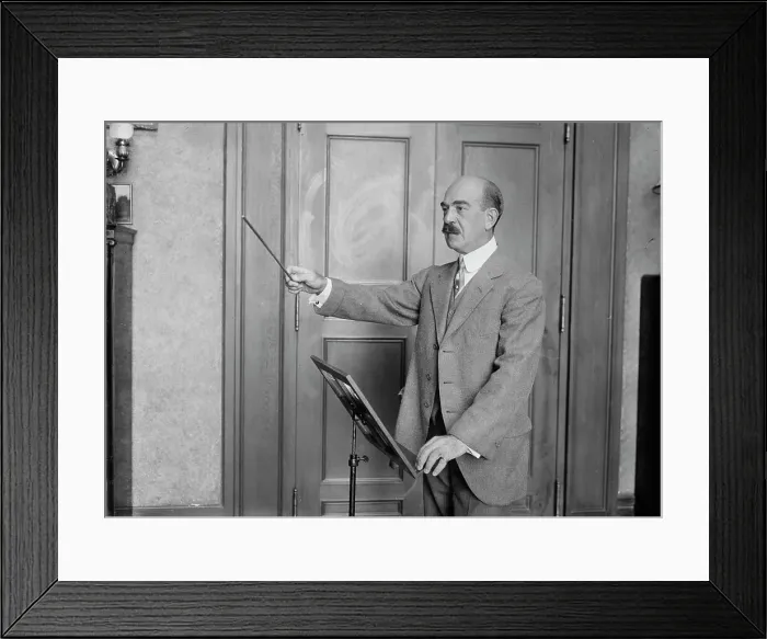Framed Print : Victor Harris, between c1915 and c1920. Creator: Bain News Service Framed Print : Victor Harris, between c1915 and c1920. Creator: Bain News Service